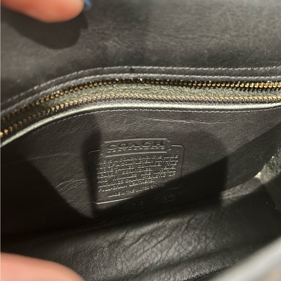 Vintage Coach Crossbody - Picture 9 of 10